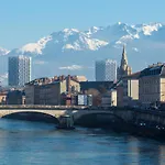 Appartamento Plein Centre, Calme, Parking Inclus, Piscine Et Gardien Grenoble