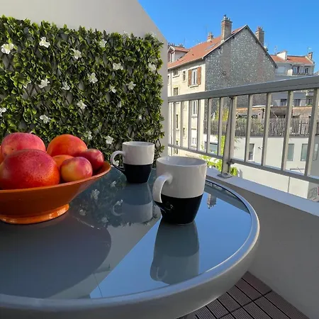 Plein Centre, Calme, Parking Inclus, Piscine Et Gardien Апартаменти