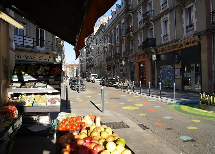 Daire Plein Centre, Calme, Parking Inclus, Piscine Et Gardien *