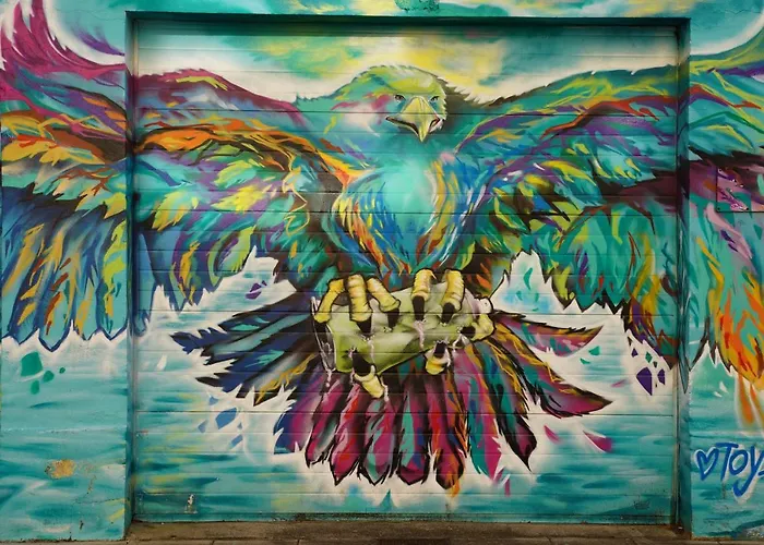 Plein Centre, Calme, Parking Inclus, Piscine Et Gardien