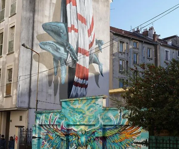 Plein Centre, Calme, Parking Inclus, Piscine Et Gardien *